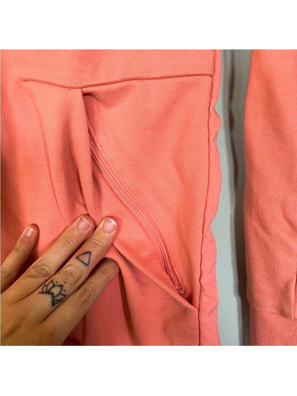 Adidas • Jacket - Picture 4 of 6